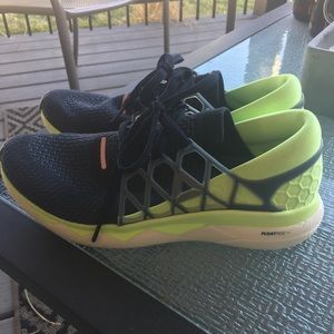 Men’s float ride sneakers